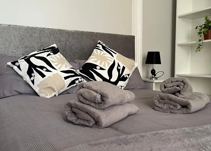 In Rathmines, 10min Walk To Centre Апартаменты Дублин