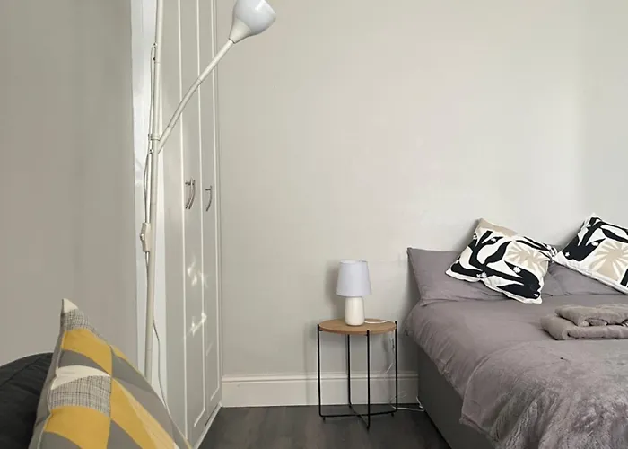 In Rathmines, 10min Walk To Centre Apartman